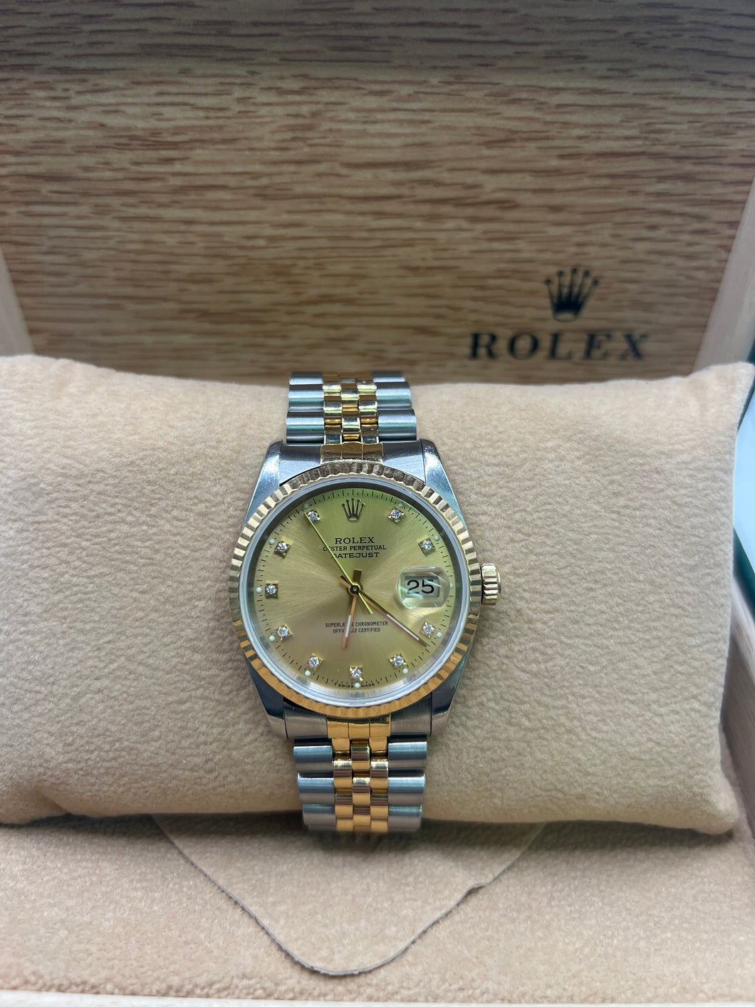 1994 ROLEX DATEJUST 36MM 16233 BOX & PAPERS £6,450  WSN 3370