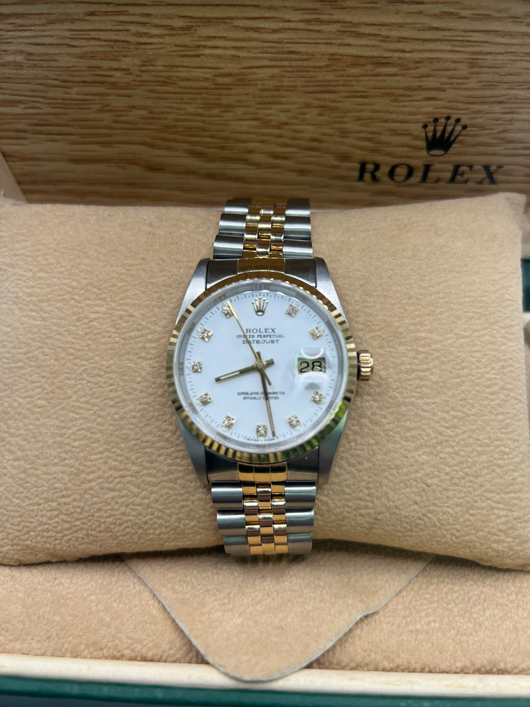 1991 ROLEX DATEJUST 36MM 16233 BOX & PAPERS £6,450  WSN 3384