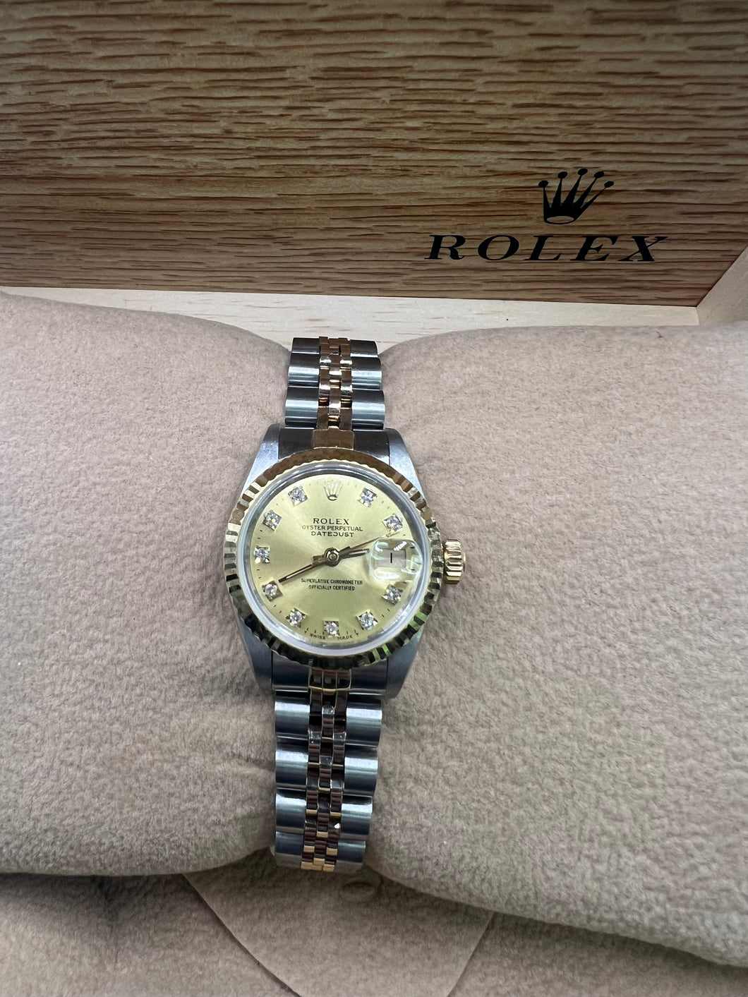 1991 ROLEX DATEJUST 26MM 69173 BOX & PAPERS £5,250  WSN 3400