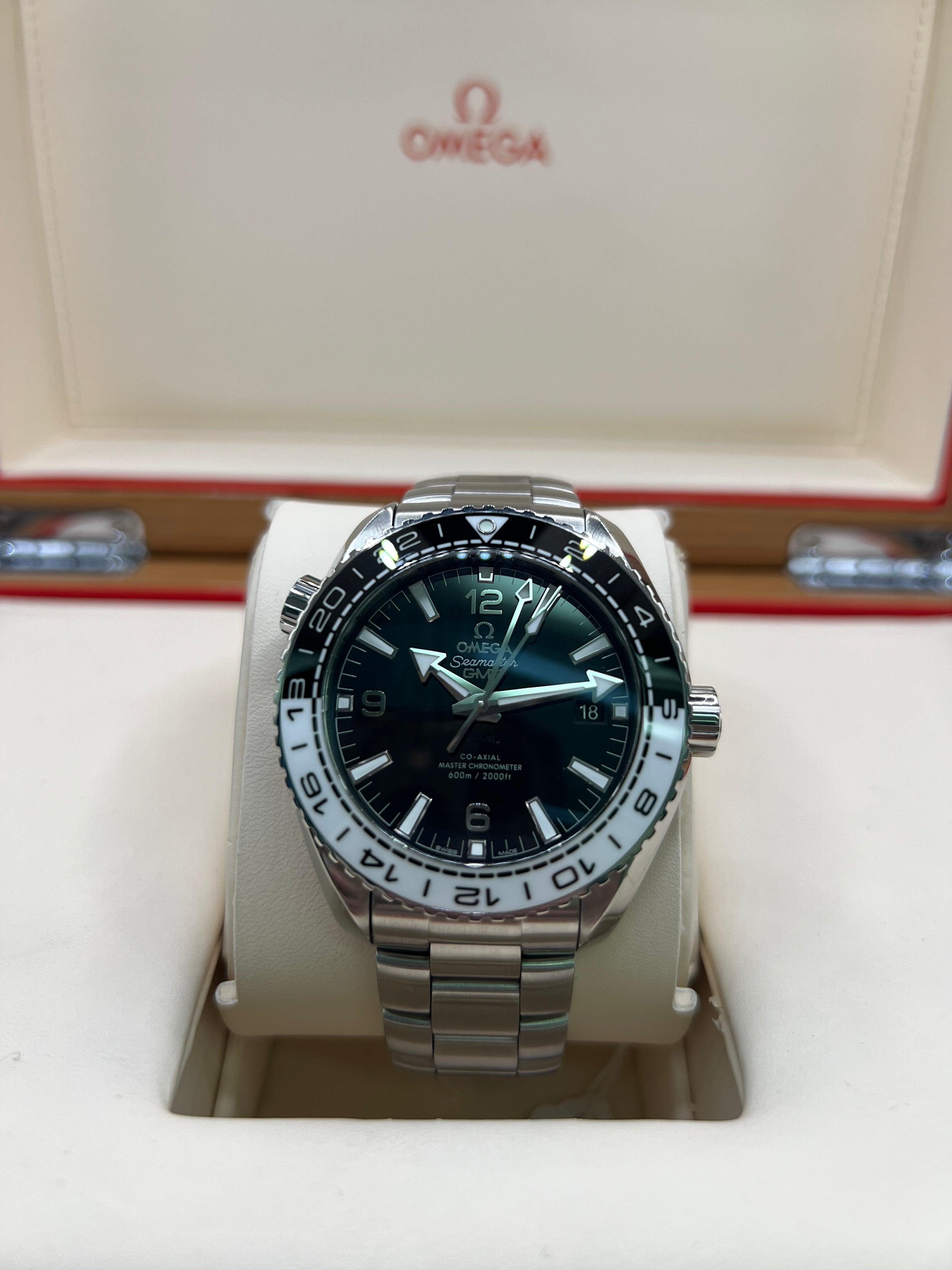 OMEGA SEAMASTER PLANET OCEAN GMT 'OREO' BOX PAPERS £5,450