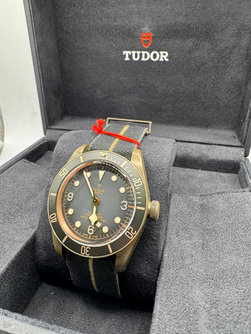 TUDOR BLACK BAY - BRONZE 43MM BOX & PAPERS £2,960 WSN 3350
