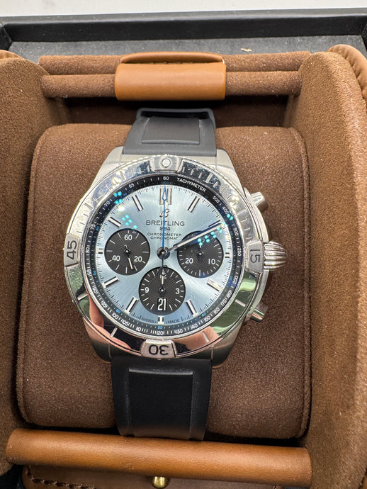 BREITLING CHRONOMAT B01 42MM BOX & PAPERS £5,900 WSN 3289