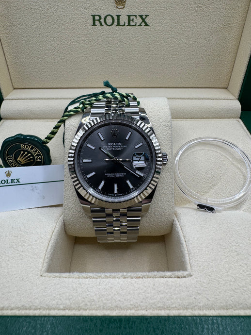 ROLEX DATEJUST 41MM BOX & PAPERS £10,950 WSN 3490