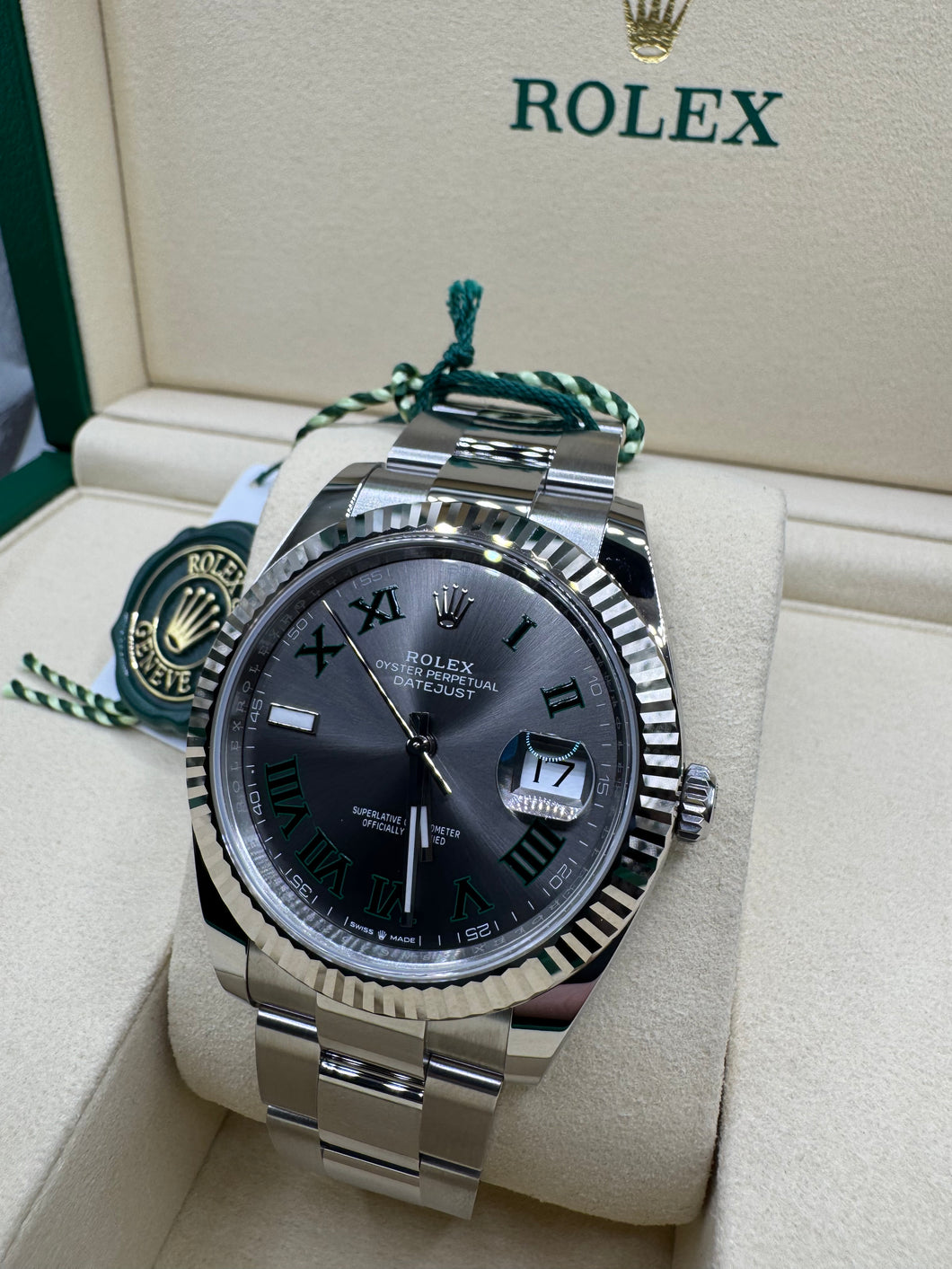 ROLEX DATEJUST 41MM BOX & PAPERS £10,950 WSN 3524