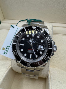 ROLEX SEADWELLER 43MM BOX & PAPERS £10,450 WSN 3545
