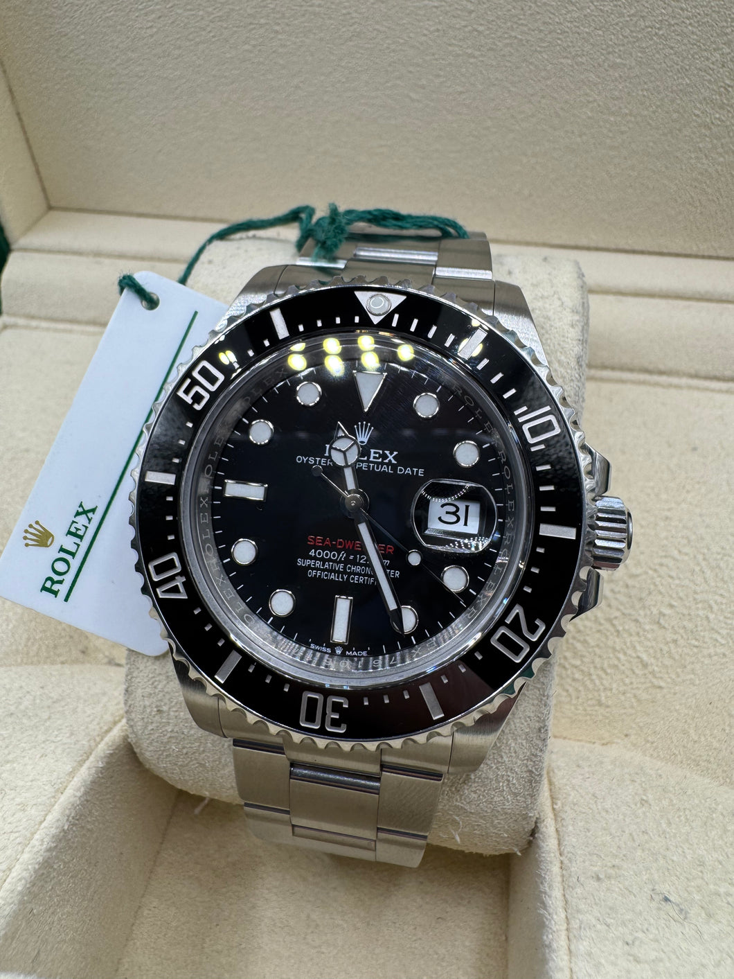 ROLEX SEADWELLER 43MM BOX & PAPERS £10,450 WSN 3545