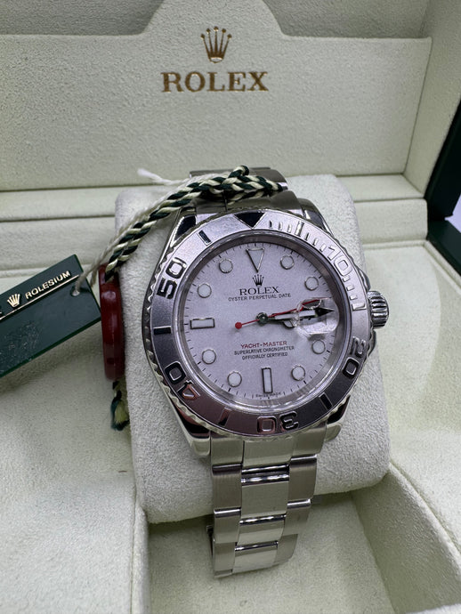 ROLEX YACHTMASTER 40MM BOX & PAPERS £7,950 WSN 3645