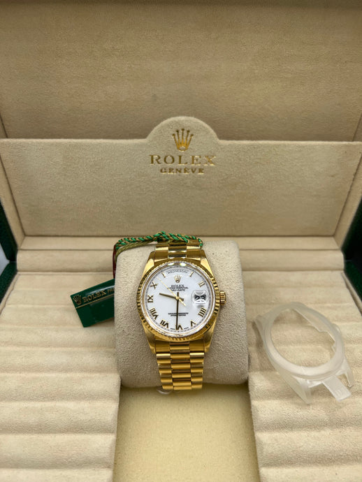 18ct Yellow Gold Rolex DAY-DATE 18238 ('President')